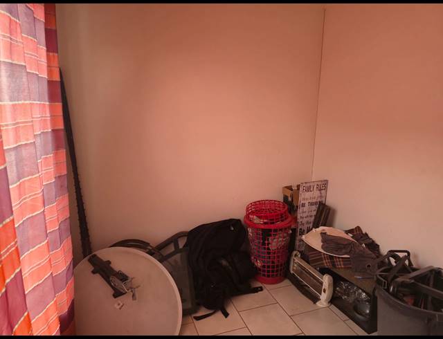 3 BEDROOM HOUSE FOR SALE IN STRETFORD